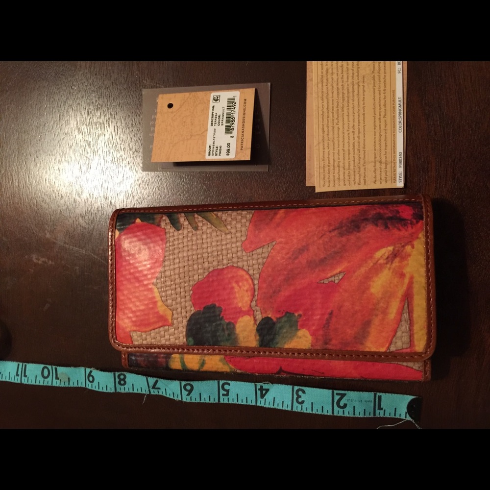 Patricia Nash Teresa Wallet with RFID